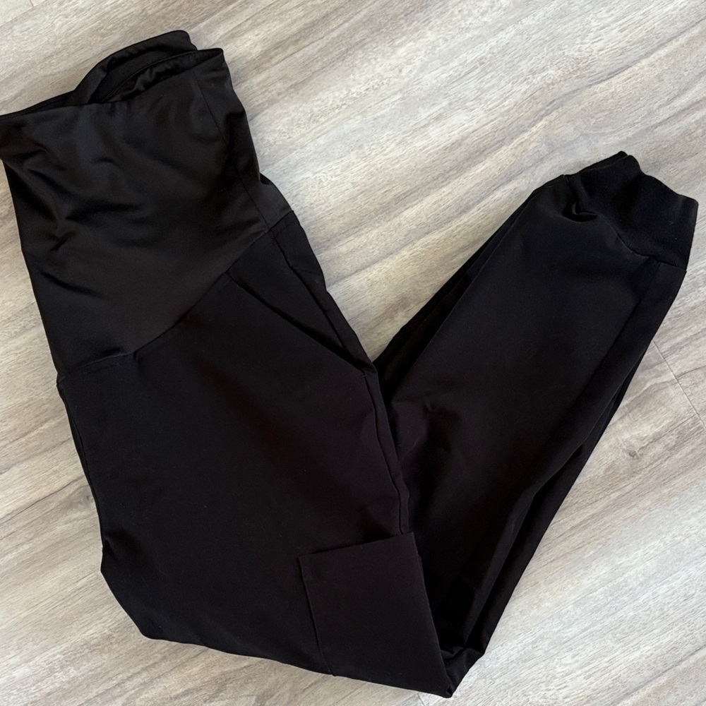 Mandala Maternity Scrub Joggers Size Medium Petite